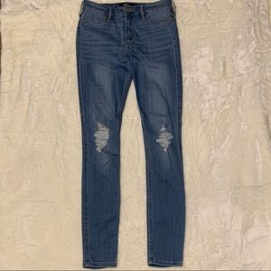 Hollister jeans